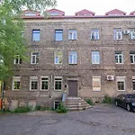 New&Spacious Central Station Apartment